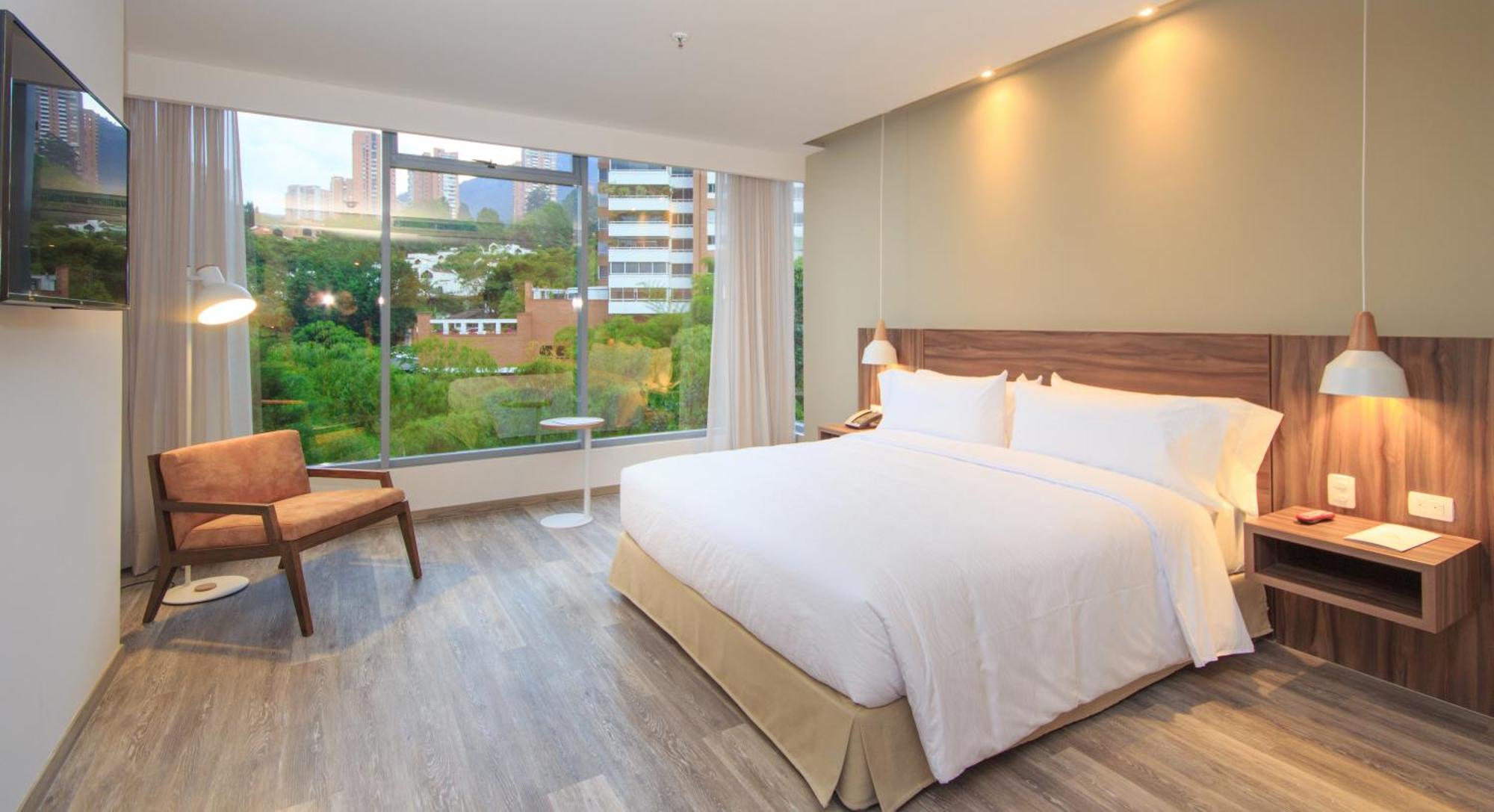 Novotel Medellin El Tesoro Ngoại thất bức ảnh A bedroom at the hotel