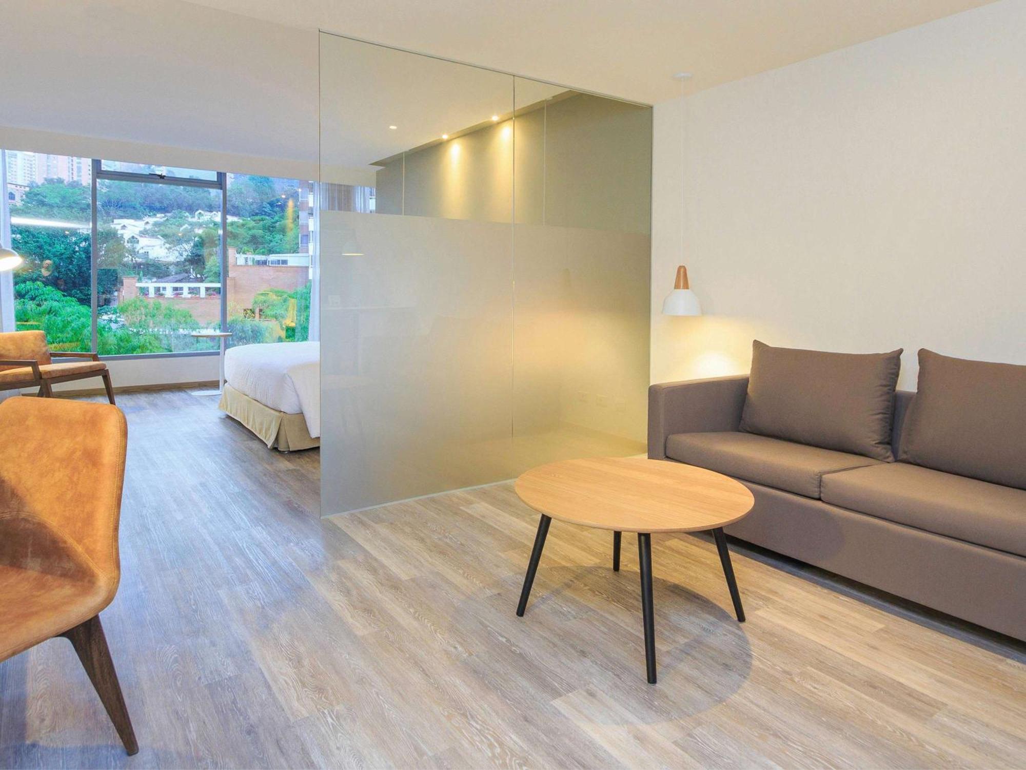 Novotel Medellin El Tesoro Ngoại thất bức ảnh A room at the hotel